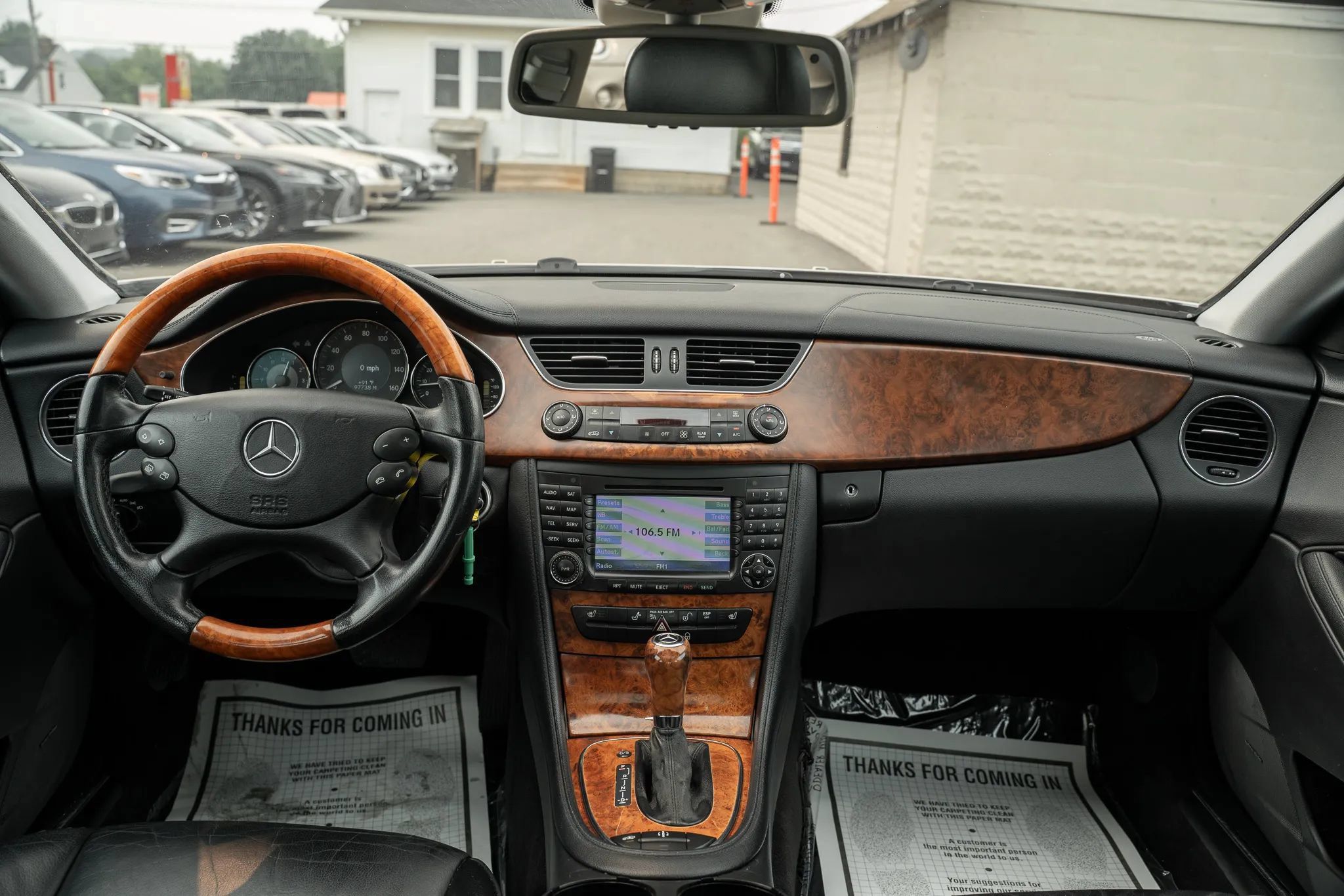 Used 2006 Mercedes-Benz CLS 500 w/ Entertainment Pkg image 13