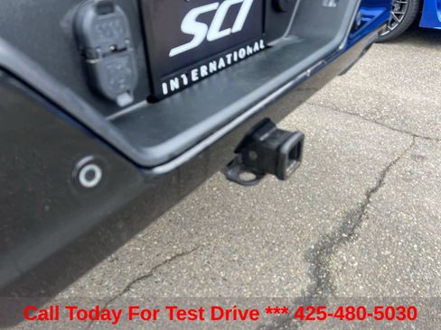Used 2021 Chevrolet Silverado 1500 LT Trail Boss w/ Convenience Package II AWD/4WD image 15