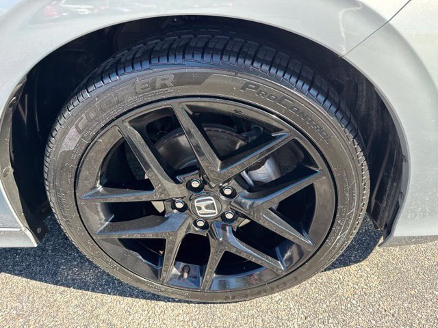Used 2025 Honda Civic Sport image 11