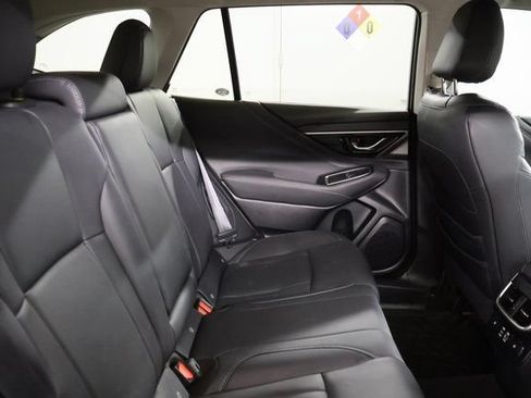 Used 2025 Subaru Outback Touring XT AWD/4WD image 33