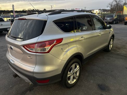Used 2014 Ford Escape SE w/ Equipment Group 201A image 9