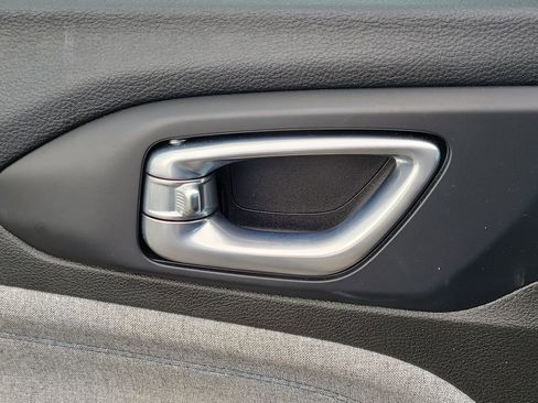 Used 2024 Jeep Compass Latitude image 26