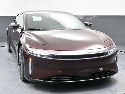 Used 2024 Lucid Air Touring image 3