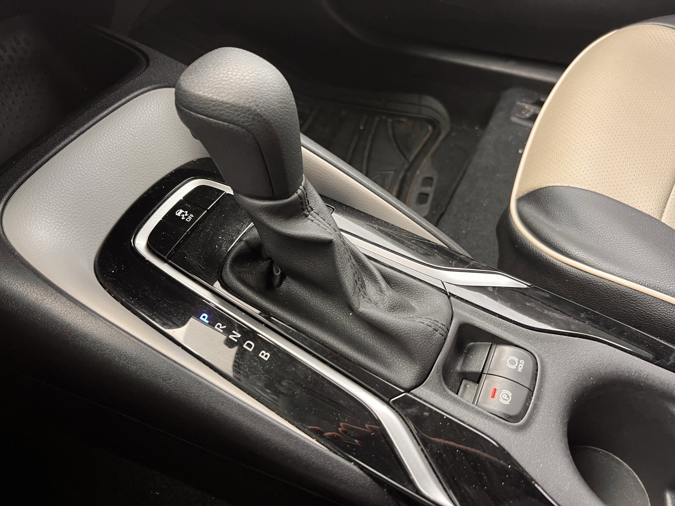 Used 2022 Toyota Corolla LE FWD image 20