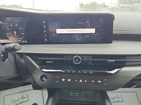 Used 2025 Nissan Murano SV image 24