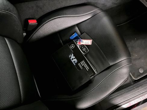 Used 2024 Mercedes-Benz GLE 450e 4MATIC image 31