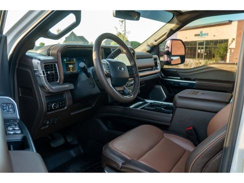 Used 2025 Ford F250 King Ranch w/ Chrome Package AWD/4WD image 11