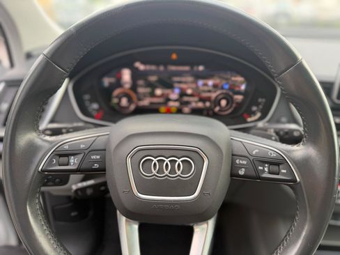 Used 2020 Audi Q5 e Premium Plus AWD/4WD image 23