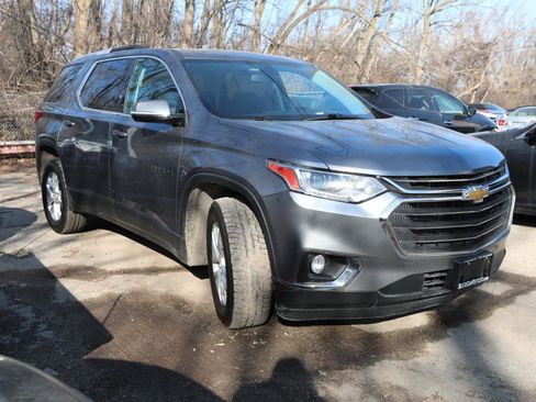 Used 2018 Chevrolet Traverse LT image 4