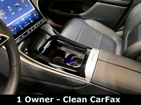 Used 2024 Mercedes-Benz GLC 300 4MATIC image 16