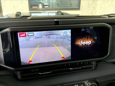 Used 2024 Jeep Wrangler Unlimited Rubicon 392 image 28