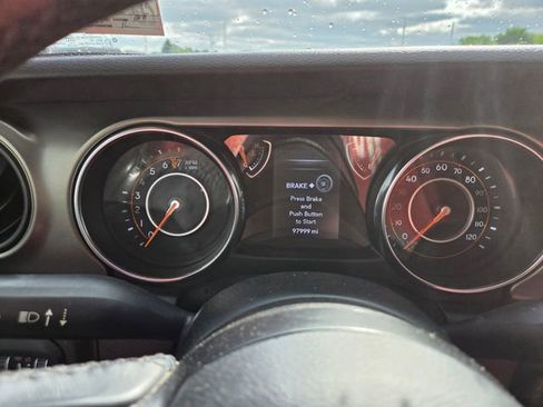 Used 2018 Jeep Wrangler Unlimited Sport S AWD/4WD image 4
