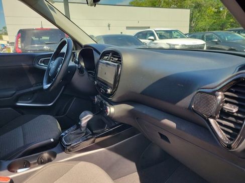 Used 2024 Kia Soul EX FWD image 34