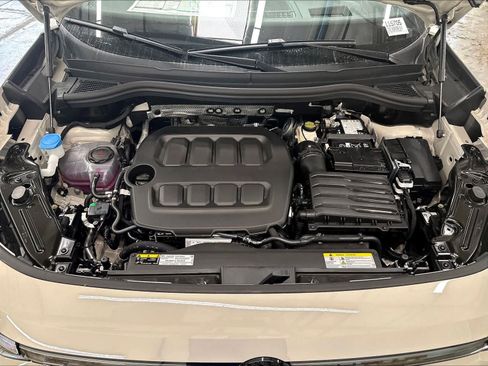 New 2026 Volkswagen Tiguan SE R-Line AWD/4WD image 11