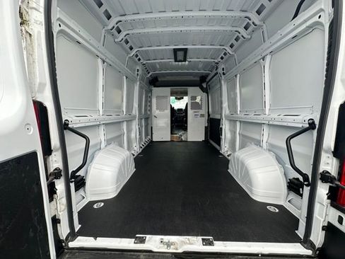 New 2024 RAM ProMaster 2500 w/ Safety Group FWD image 11