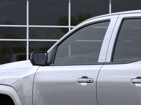 New 2026 Chevrolet Colorado LT w/ LT Convenience Package AWD/4WD image 12
