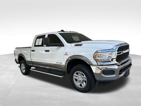 Used 2021 RAM 2500 Tradesman w/ Chrome Appearance Group image 2