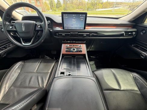 Certified 2022 Lincoln Aviator Reserve w/ Equipment Group 201A AWD/4WD image 11
