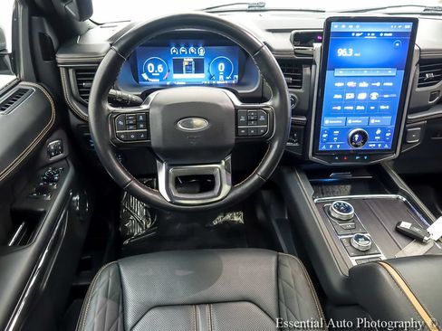 Certified 2023 Ford Expedition Platinum AWD/4WD image 15
