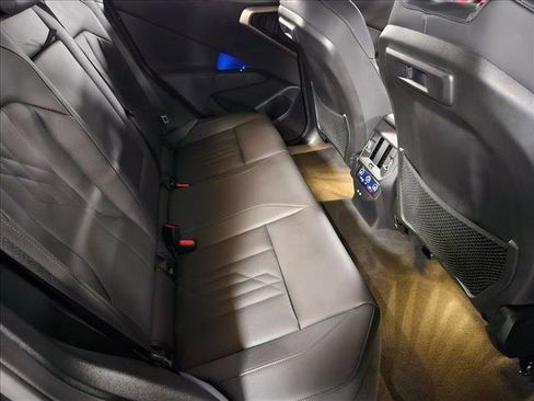 Certified 2025 BMW X3 xDrive30i w/ Premium Package image 18