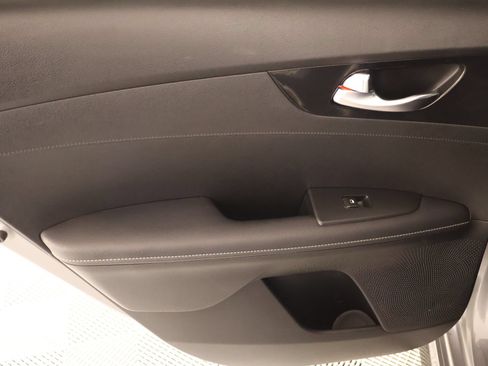 Used 2024 Kia Forte GT-Line w/ GT-Line Premium Package FWD image 17