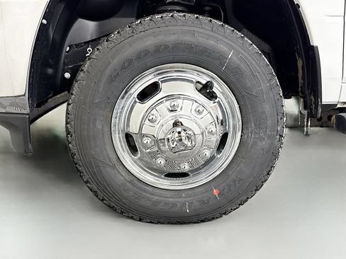 New 2026 RAM 3500 Tradesman AWD/4WD image 29