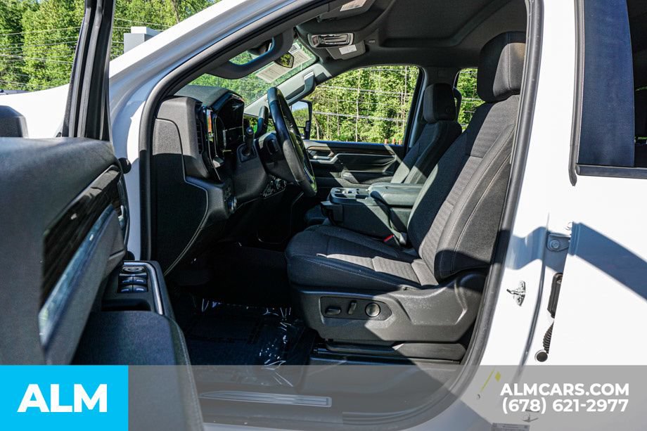 Used 2025 Chevrolet Silverado 2500 LT w/ Convenience Package AWD/4WD image 18