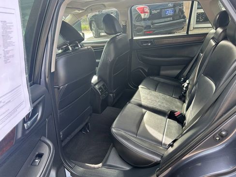Used 2015 Subaru Outback 3.6R Limited image 15