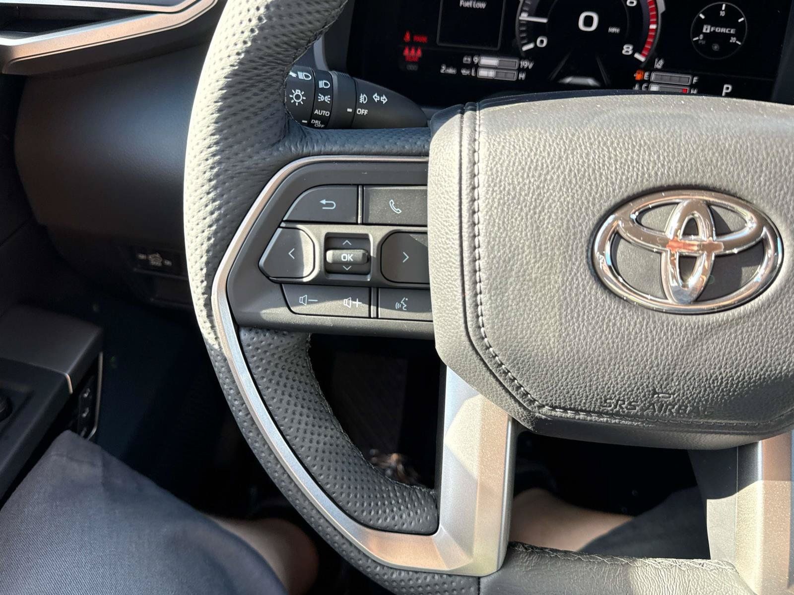 New 2026 Toyota Tundra Limited AWD/4WD image 20