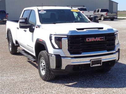 Used 2024 GMC Sierra 2500 Pro w/ Convenience Package