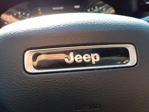 Used 2023 Jeep Compass Limited AWD/4WD image 16