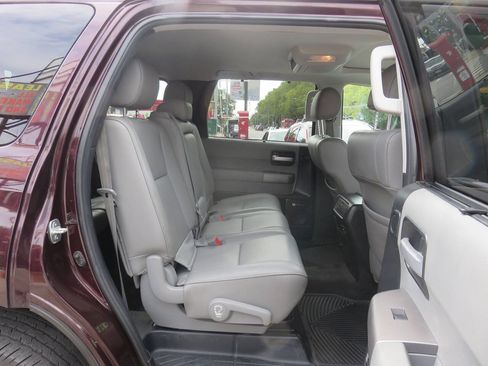 Used 2015 Toyota Sequoia Limited AWD/4WD image 24