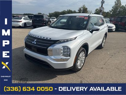 Used 2023 Mitsubishi Outlander ES