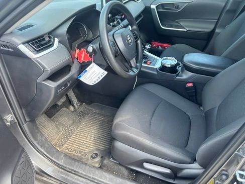 Used 2024 Toyota RAV4 LE AWD/4WD image 13