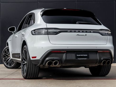 Certified 2024 Porsche Macan S image 3