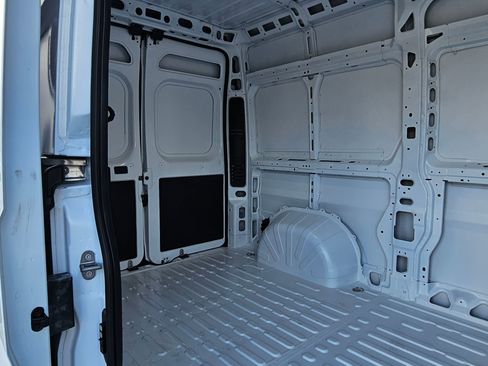 New 2026 RAM ProMaster 1500 w/ Convenience Group FWD image 21