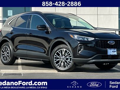 New 2025 Ford Escape SE