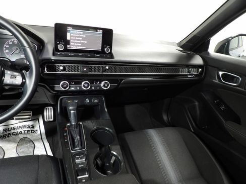 Used 2024 Honda Civic Sport image 12