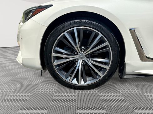 Used 2017 INFINITI Q60 2.0t w/ Premium Plus Package 2.0T AWD/4WD image 19
