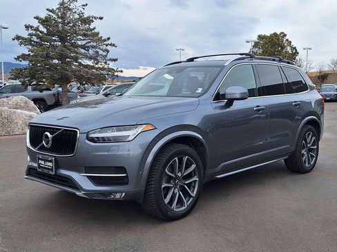 Used 2018 Volvo XC90 T6 Momentum image 7