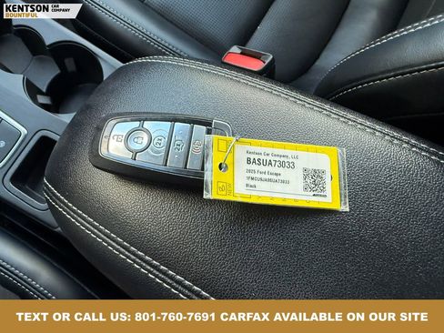 Used 2025 Ford Escape Platinum image 37