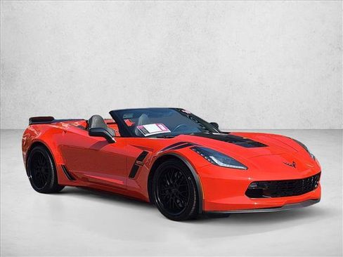 Used 2019 Chevrolet Corvette Grand Sport RWD image 3