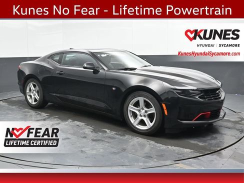 Used 2019 Chevrolet Camaro LT w/ Technology Package image 1