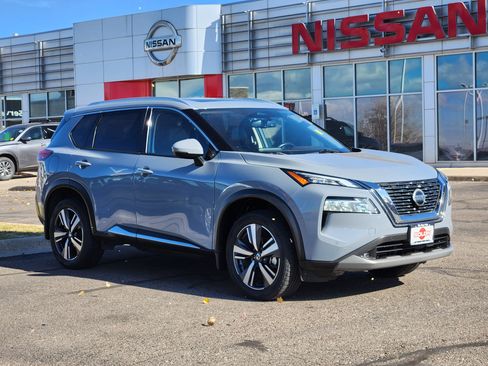 Used 2021 Nissan Rogue SL w/ Premium Package image 5