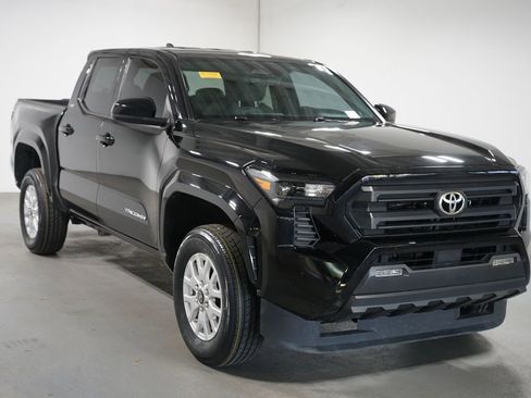 Certified 2025 Toyota Tacoma SR5 RWD image 3