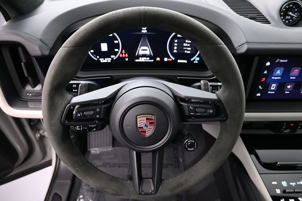 Certified 2026 Porsche Cayenne GTS AWD/4WD image 12
