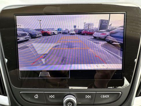 Used 2024 Chevrolet Malibu LT FWD image 22