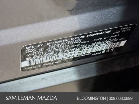 Used 2024 Mitsubishi Outlander SE Black Edition image 32