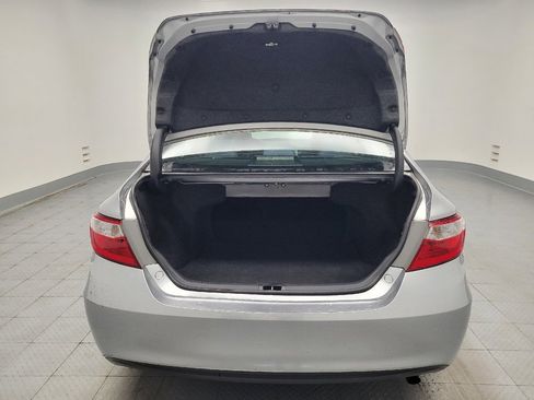 Used 2017 Toyota Camry LE FWD image 29