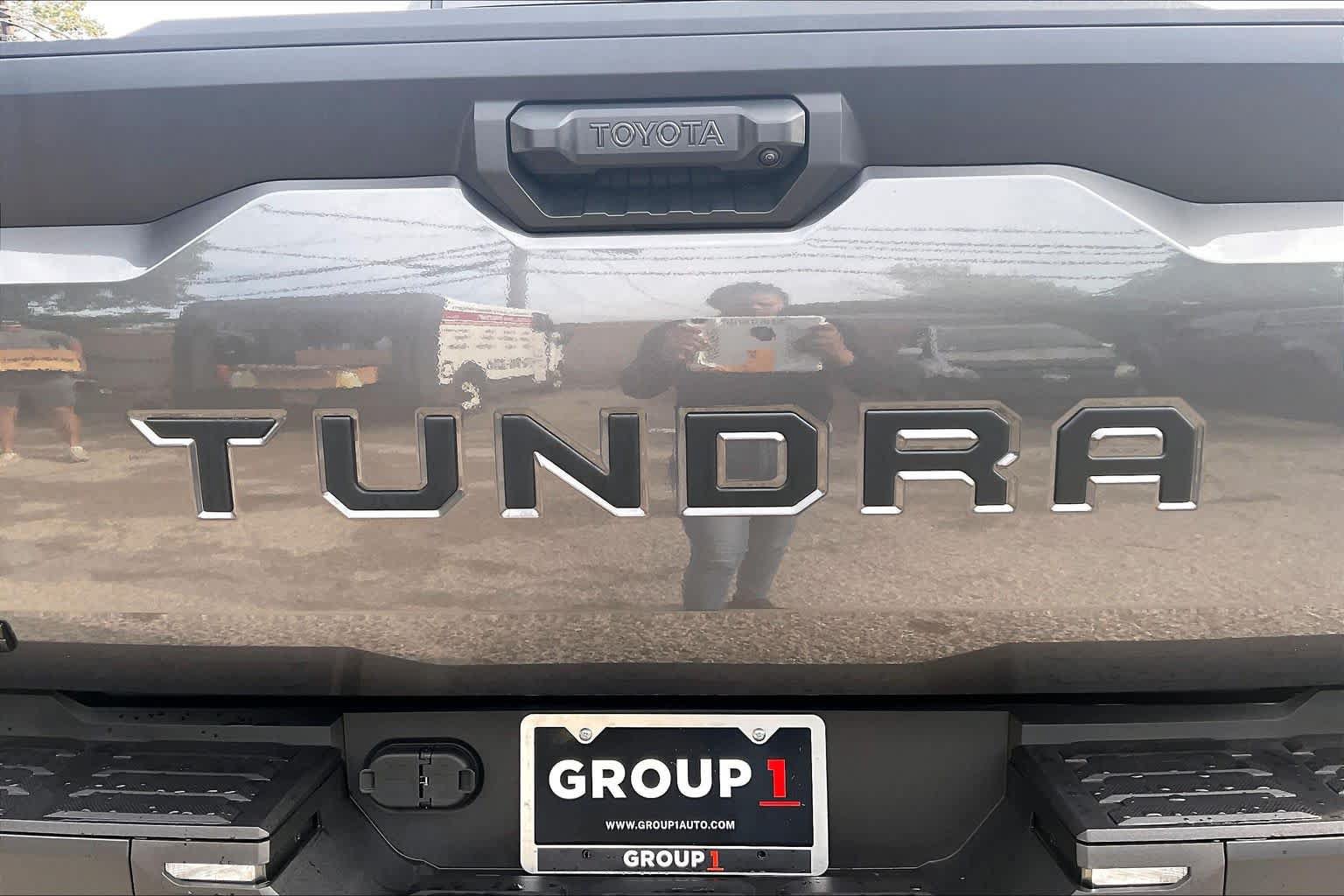 Used 2025 Toyota Tundra SR5 AWD/4WD image 10